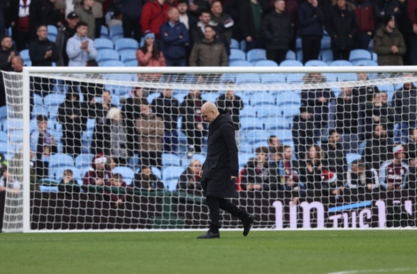 3 quyết định sai lầm khiến Manchester City liên tục thua