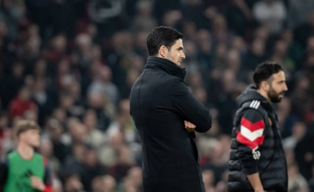 3 sai lầm khiến Arsenal chệch quỹ đạo