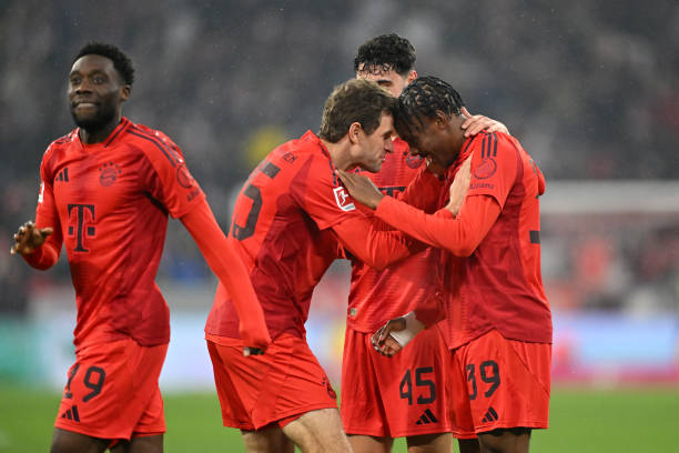 4 điều rút ra từ chiến thắng hủy diệt của Bayern: Tiếc cho Mathys Tel