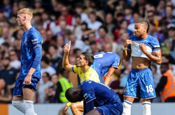 4 vấn đề Chelsea cần xử lý trước khi phiên chợ Đông đóng cửa