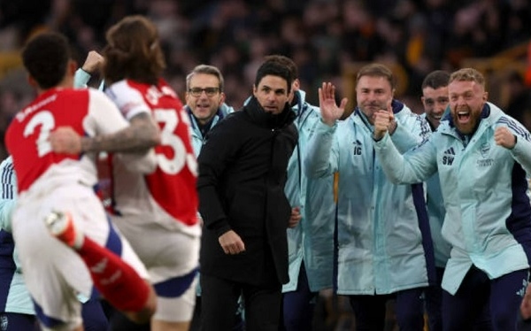 5 điểm nhấn Wolves 0-1 Arsenal: Thẻ đỏ đầy tranh cãi của Lewis-Skelly; Calafiori tỏa sáng ở thời điểm khó tin