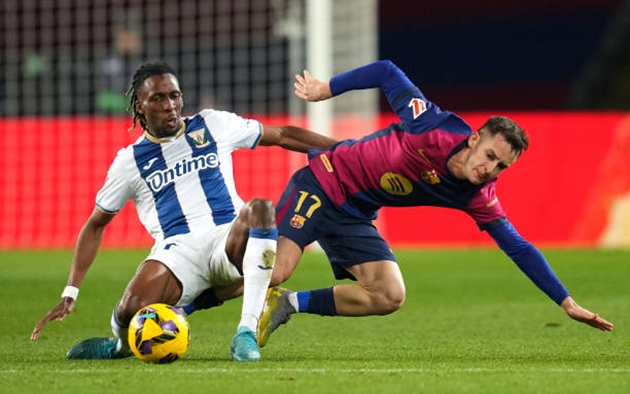 5 điểm nhấn Barcelona 0-1 Leganes: Lewandowski vô duyên; Nỗi lo hàng phòng ngự