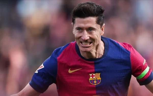 5 điểm nhấn Barcelona 1-0 Alaves: Vượt qua áp lực; Va chạm kinh hoàng