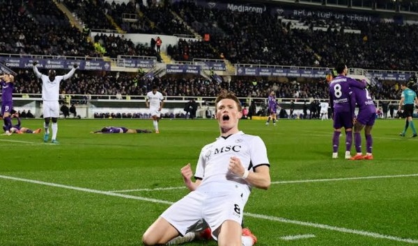 5 điểm nhấn Fiorentina 0-3 Napoli: McTominay tỏa sáng; De Gea lẻ loi