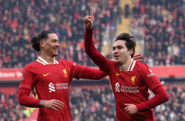 5 điểm nhấn Liverpool 4-0 Accrington: Siêu phẩm của Alexander-Arnold; Arne Slot gây choáng