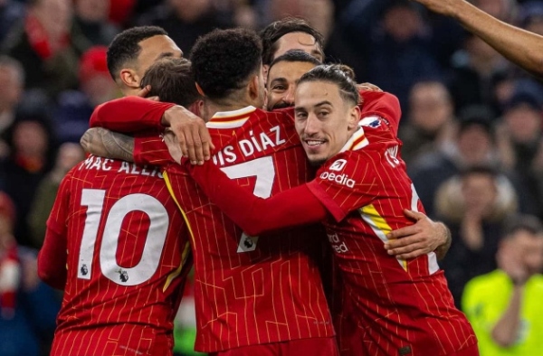 5 trận và 15 ngày đưa Liverpool tiến gần đến chức vô địch Premier League