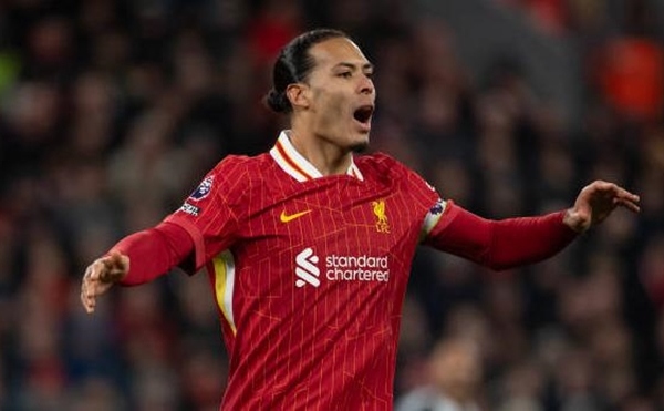 Đề nghị mức lương khủng cho Van Dijk, đại gia Ả Rập khiến Liverpool lo sốt vó
