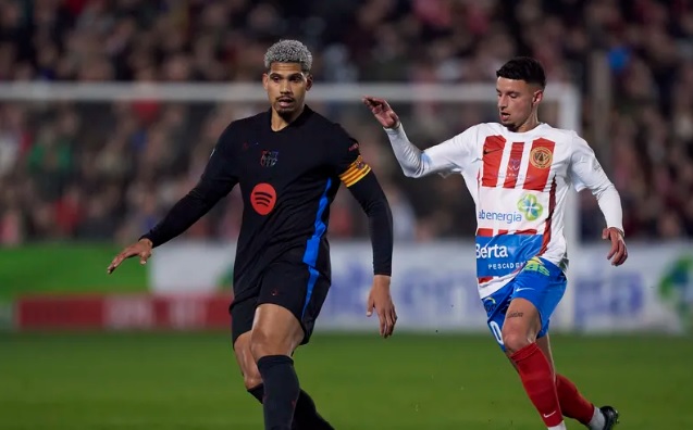 Đội trưởng Barca lên tiếng về vụ việc Dani Olmo và Pau Victor