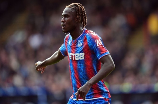 Động thái của Chelsea khiến HLV Palace bất ngờ