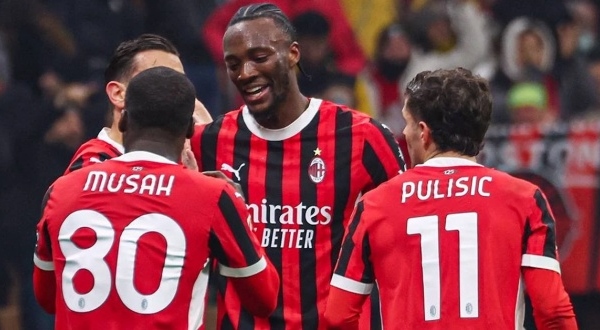 AC Milan 1-2 Lazio: Bi kịch phút 90+8; Top 4 xáo trộn