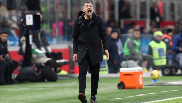 AC Milan bị loại, HLV Sergio Conceicao nhận lỗi thay cho Theo Hernandez
