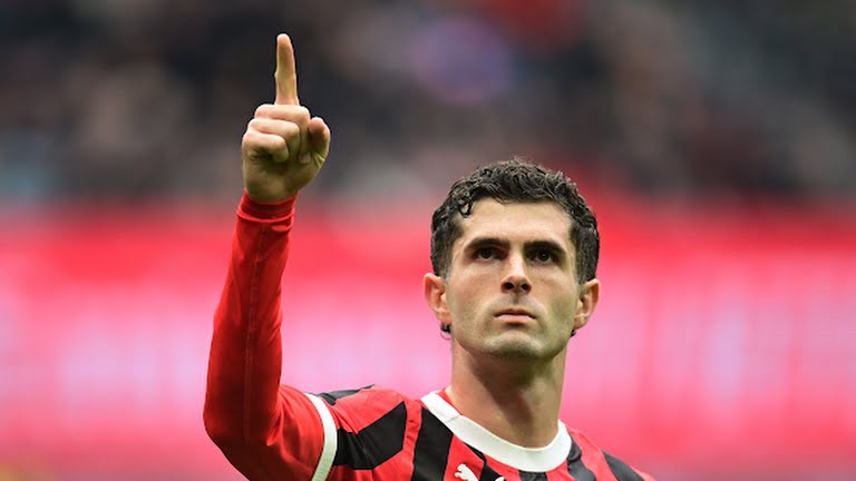 AC Milan ngược dòng phút bù giờ, vẫn cách top 4 khoảng cách lớn