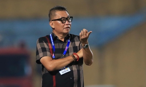 Điểm tin bóng đá Việt Nam ngày 10/3: Trọng tài V-League lại bị chỉ trích; Trò cũ Arne Slot bị chê tơi tả