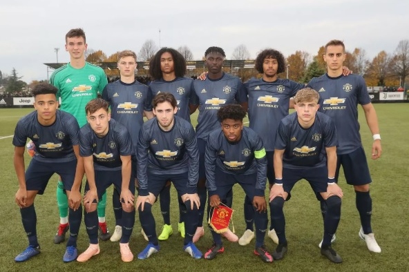 Aidan Barlow: Quay lại và rời khỏi Old Trafford và Touch Wembley