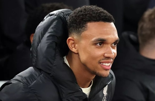 Alexander-Arnold thể hiện thái độ đáng ngưỡng mộ đối với Liverpool