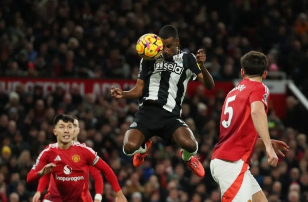 Alexander Isak lên tiếng về tương lai giữa sự quan tâm từ Chelsea