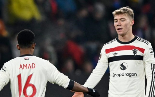 Amad Diallo gửi thông điệp đến Hojlund trước đại chiến MU - Man City