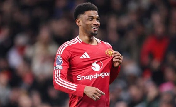 Amad Diallo tỏa sáng giữa sự hỗn loạn của Manchester United