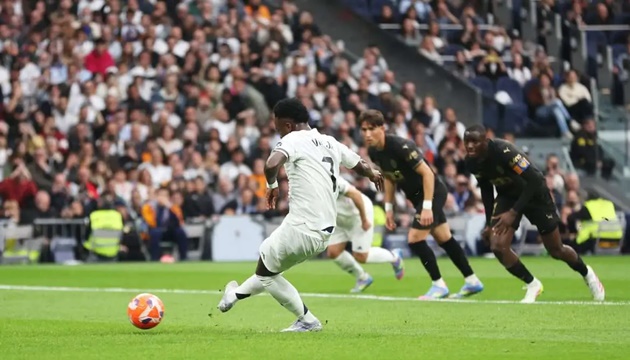 Ancelotti giải thích tại sao Vinicius