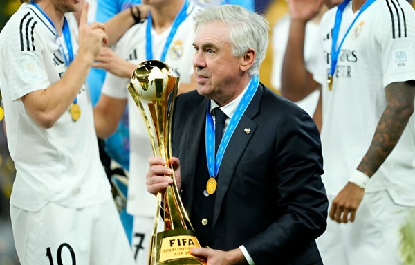 Ancelotti: Giành danh hiệu cùng Real Madrid dễ dàng hơn so với các đội khác