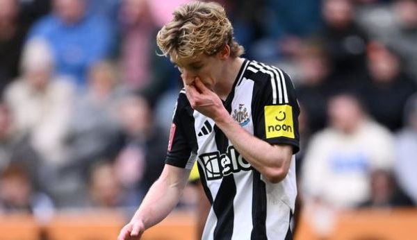 Anthony Gordon và sai lầm có thể khiến Newcastle trả giá đắt