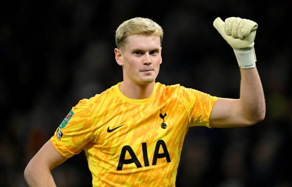 Antonin Kinsky - Từ tân binh hụt của Chelsea đến người hùng Tottenham