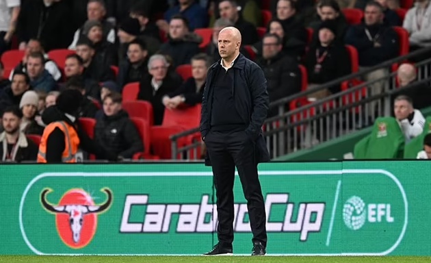 ARNE SLOT: "Liverpool không kém gì Newcastle"