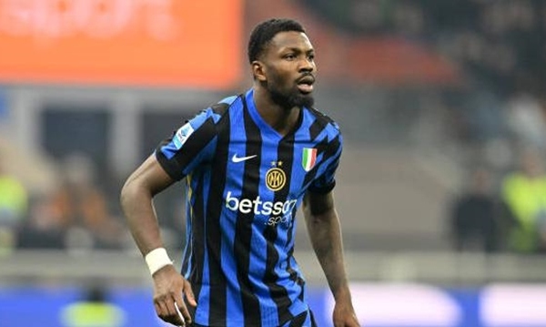Arsenal bất ngờ quan tâm sao Inter