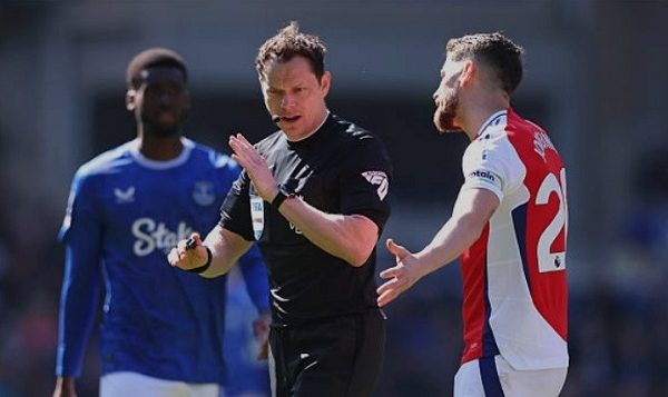 Arsenal đã khóc với "var" một lần nữa