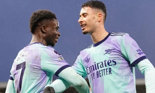 Arsenal đón cú hích Saka