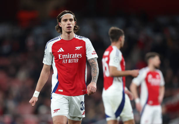 Arsenal đóng giá 'khủng khiếp' của Calafioli