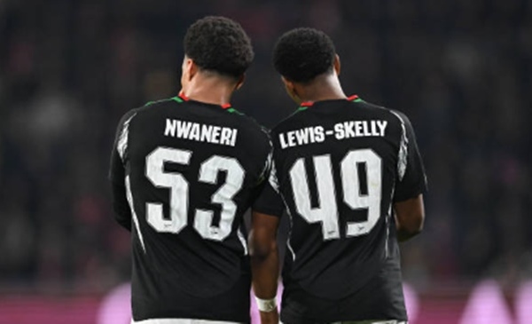 Arsenal được khuyên cho 2 ngôi sao nghỉ ngơi trước PSV