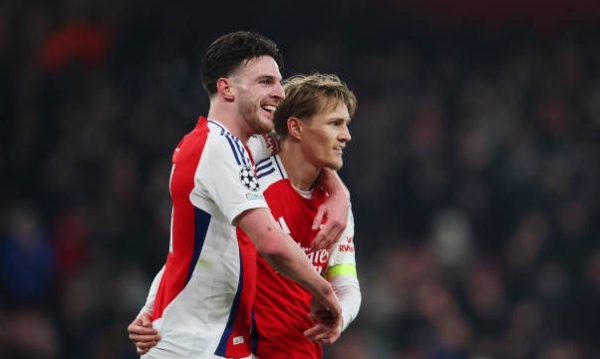 Arsenal hủy diệt đối thủ tại Champions League