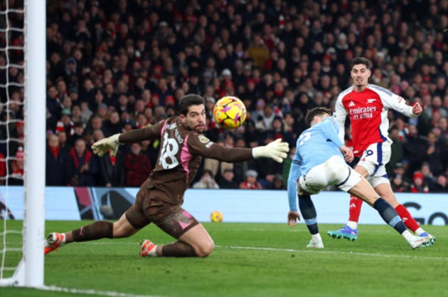 Arsenal hủy diệt Man City 5-1