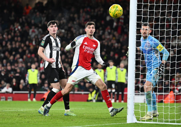 "Arsenal không cần mua thêm tiền đạo"