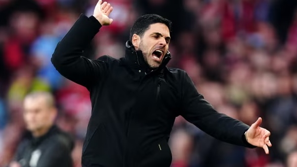 Arsenal lĩnh 5 thẻ đỏ, Arteta nói điều bất ngờ