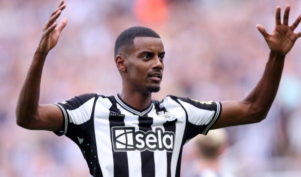 Arsenal nhận tin buồn trong thương vụ Alexander Isak