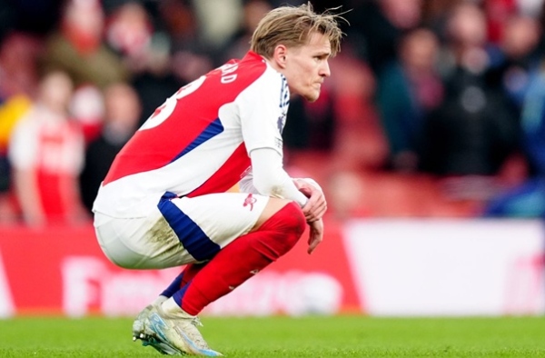 Arsenal trước thềm đại chiến PSV: Khủng hoảng hàng công, áp lực đè nặng