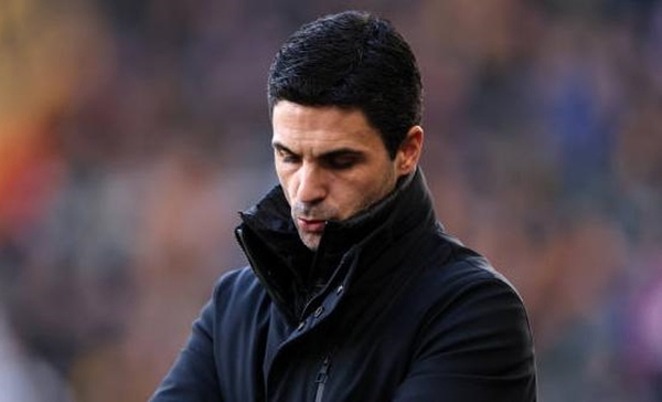 Arteta "cạn lời" với tấm thẻ đỏ của Arsenal