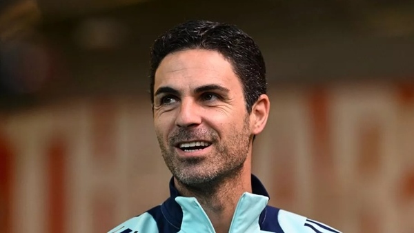 Arteta đang ở phía trước Chelsea cho Arsenal