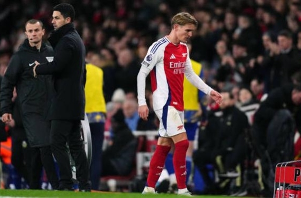 Arteta tiết lộ lý do rút Rice, Odegaard ra sớm ở trận đấu với Everton
