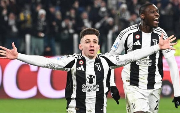 AS Roma thắng nhọc nhằn Parma; Inter Milan thua đau Juventus