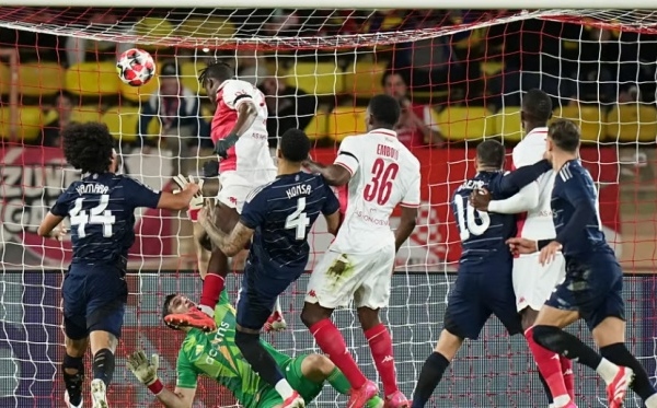 Atalanta hủy diệt đối thủ; Aston Villa thua sít sao ở Champions League