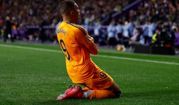 Atletico chia điểm ở La Liga; Mbappe lập hattrick cho Real Madrid