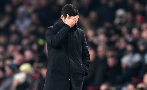 Ban lãnh đạo Arsenal phải đáp lại lời thỉnh cầu của Arteta