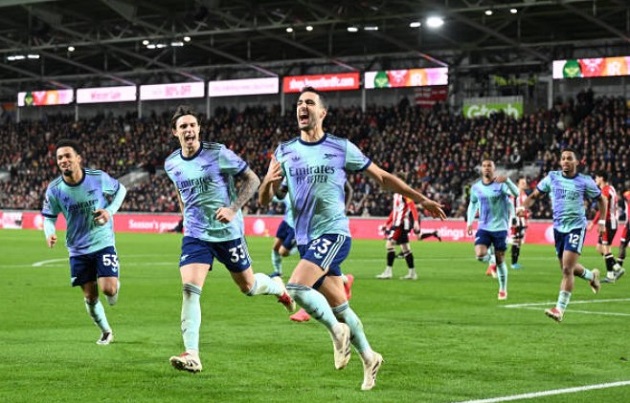 Bản lĩnh Arsenal: Lội ngược dòng trước Brentford, giữ vững tham vọng ngôi vương