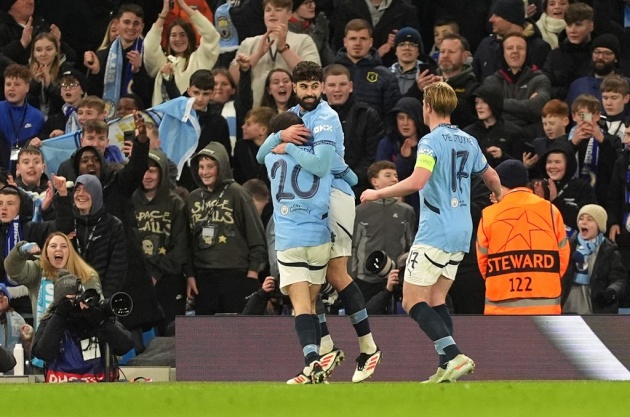 Bóng đá Anh ở Champions League: Man City vượt ải thành công, Arsenal thắng sít sao, Liverpool có trận thua đầu tiên