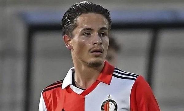 Bóng đá Indonesia chuẩn bị nhập tịch cầu thủ của Feyenoord