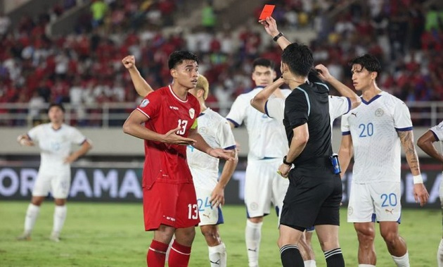 Báo chí Indonesia 'soi' trọng tài rút thẻ đỏ khiến ĐT bị loại đau đớn