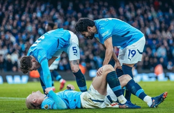 Bão tố Etihad: Cuộc đại thanh trừng tại Man City